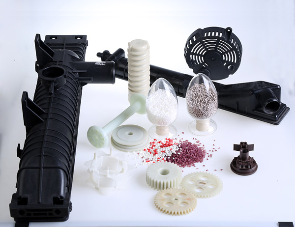 增韌尼龍與增強(qiáng)尼龍的外觀對(duì)比